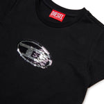 Diesel Kids T-shirt Nera con Logo Pailettes per Bambine (dettaglio)