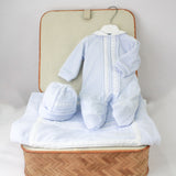 Deolinda Completo Celeste con Ricami per Neonate