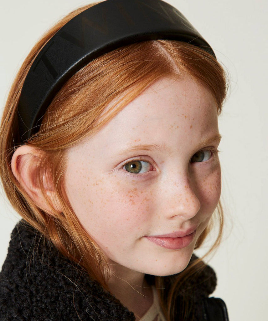 Twinset Kids Cerchietto Nero con Lettering Logo per Bambine (dettaglio)