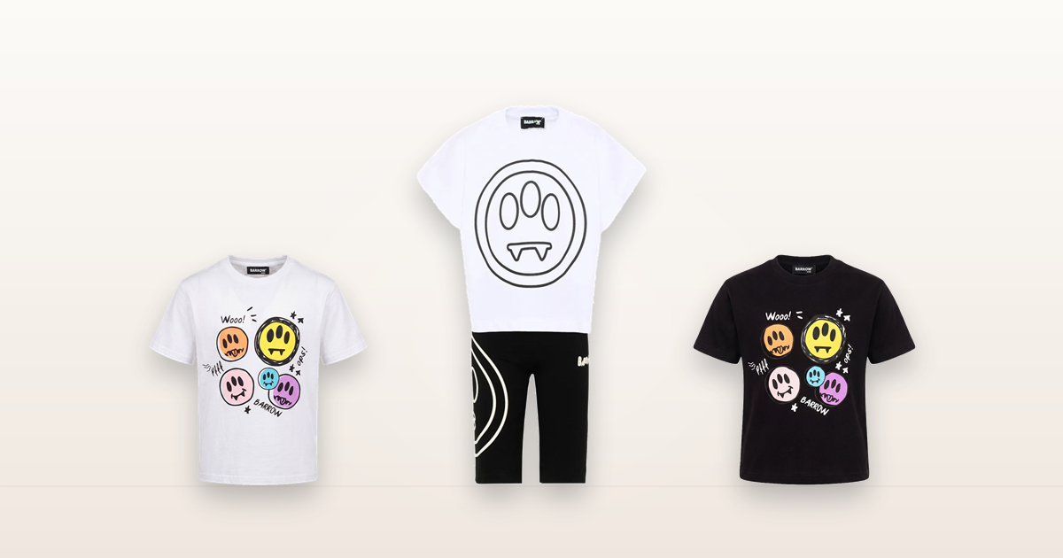 Outfit coordinati per fratelli: completo abbinato e t-shirt bianca e nera
