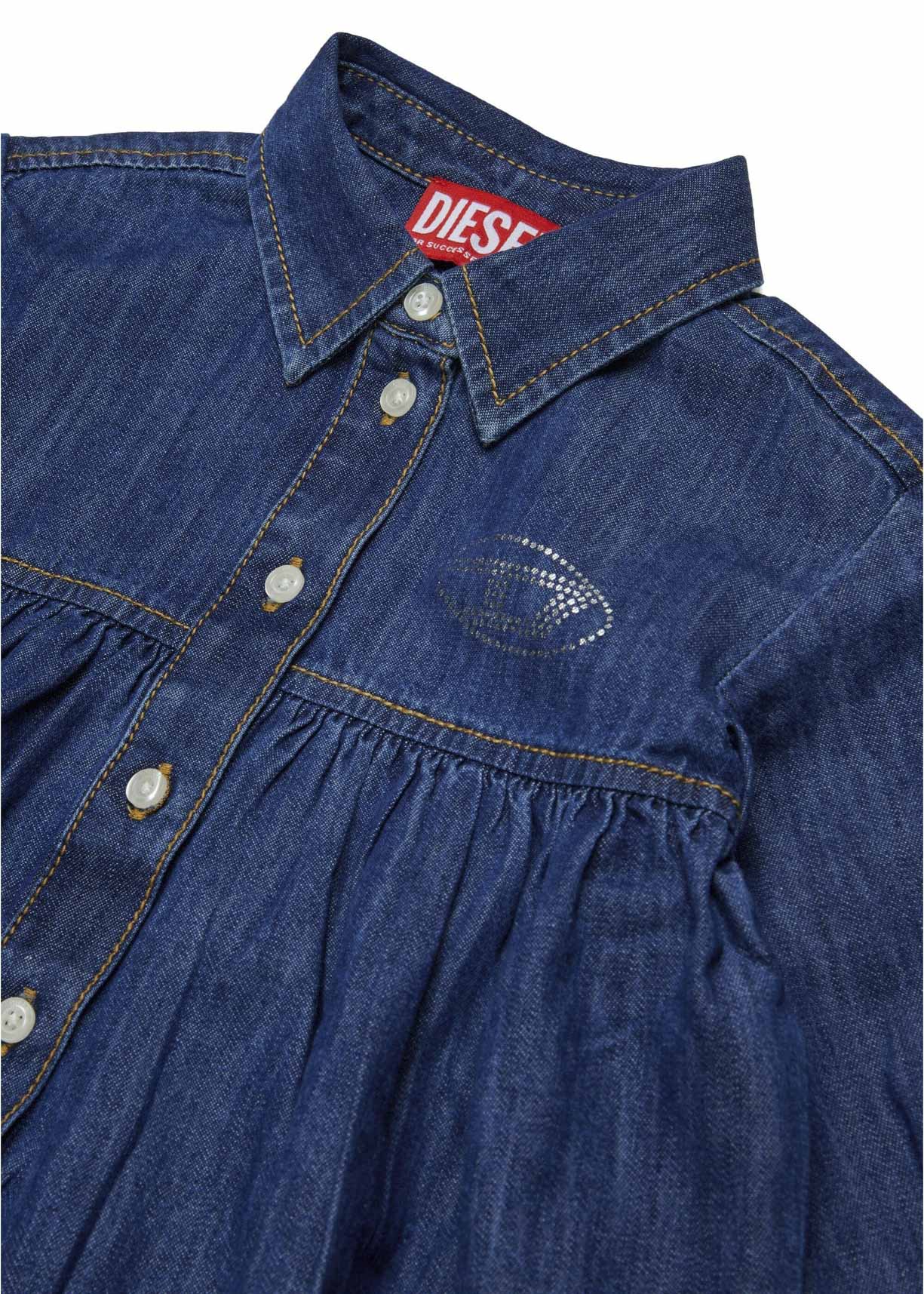 Diesel Kids Abito in Denim Blu con Logo per Neonate (dettaglio)