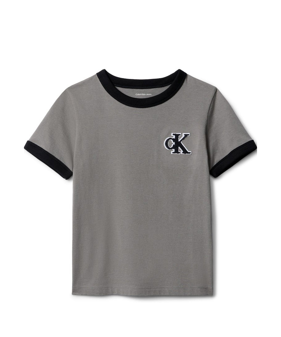 Calvin Klein Kids T-Shirt Grigia con Dettagli Neri a Contrasto e Patch Logo a Contrasto per Bambini