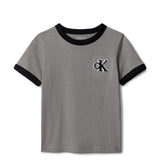 Calvin Klein Kids T-Shirt Grigia con Dettagli Neri a Contrasto e Patch Logo a Contrasto per Bambini