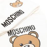 Moschino Kids Cappellino con Bavetta Panna con Teddy Bear per Neonati (dettaglio)