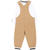 BOSS Kids Completo Beige con Salopette in Felpa e T-shirt Bianca con Logo per Neonati
