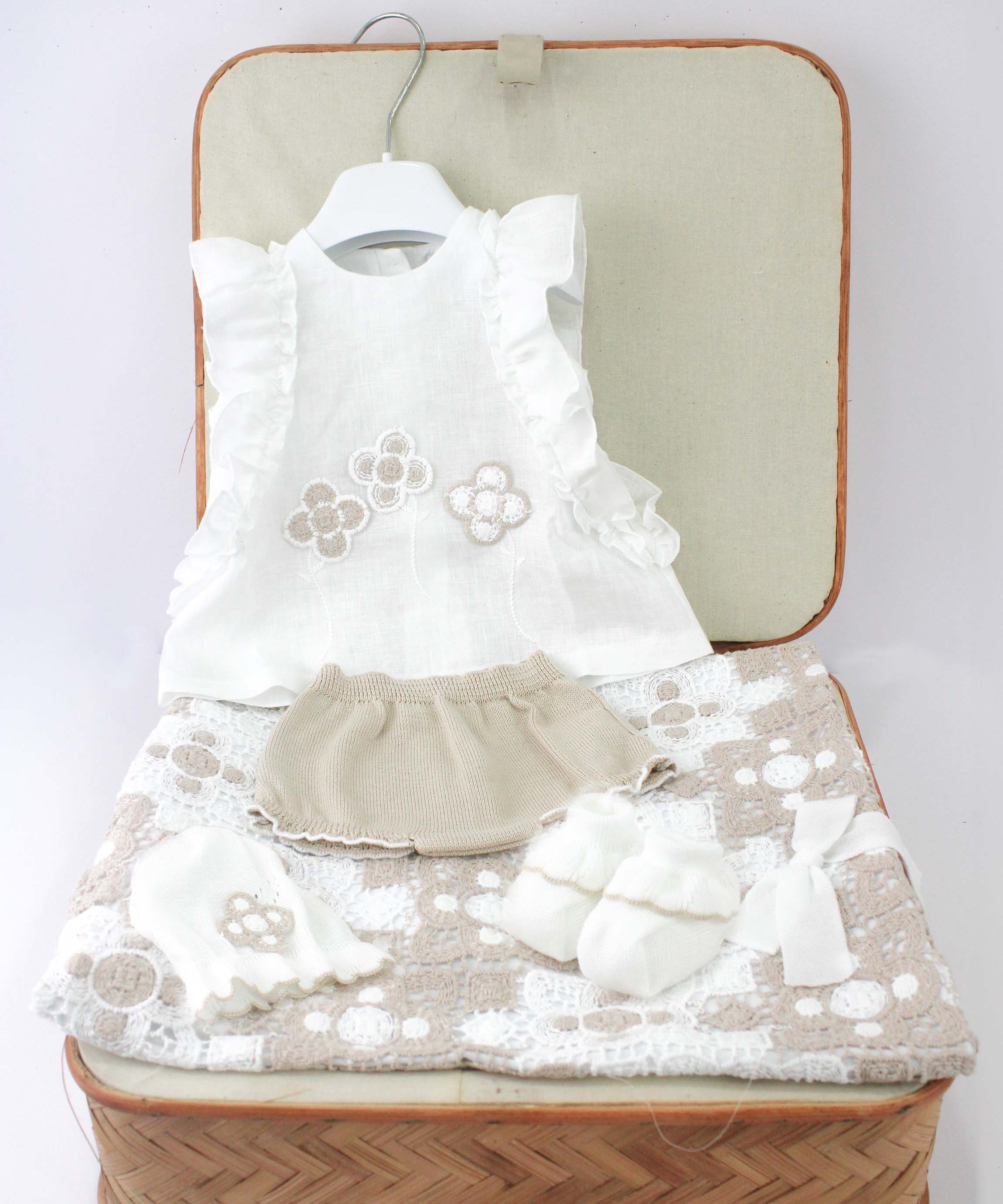 Marlu Corredino Bianco/Sabbia con Completo per Neonate