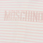 Moschino Kids Tutina Rosa a Righe con Logo per Neonate (dettaglio)