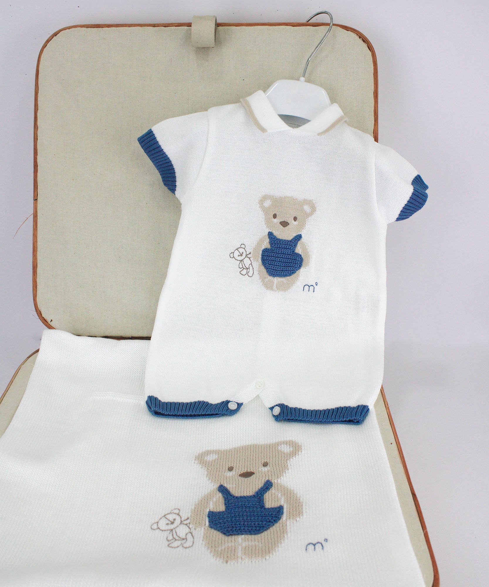 Marlù Pagliaccetto Bianco/Blu con Ricamo per Neonati