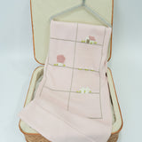 Le Coconnè Coperta Rosa con Ricami per Neonate