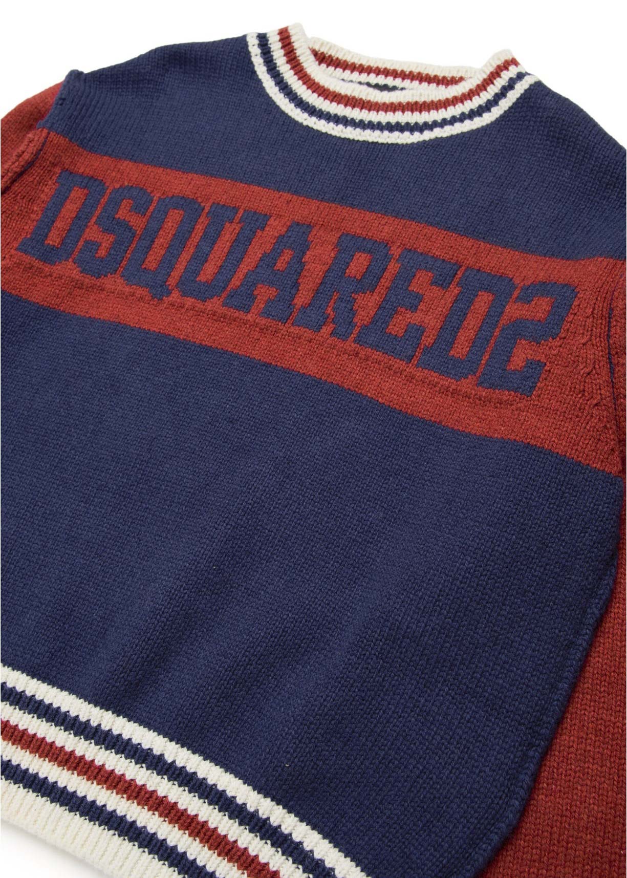 Dsquared2 Kids Maglione Girocollo Blu/Rosso con Logo per Bambini (dettaglio)