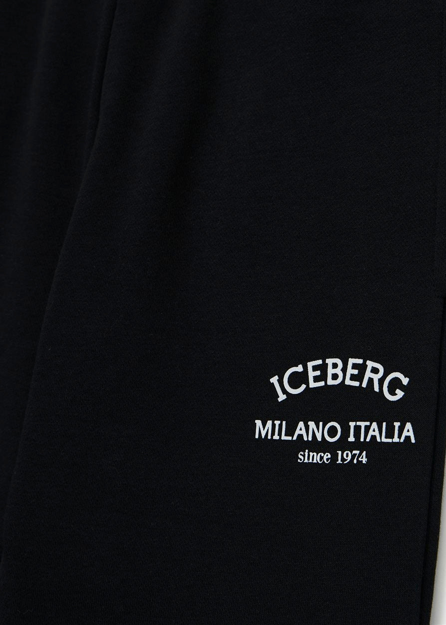 Iceberg Kids Pantaloni Joggers Neri con Logo per Bambini (dettaglio)