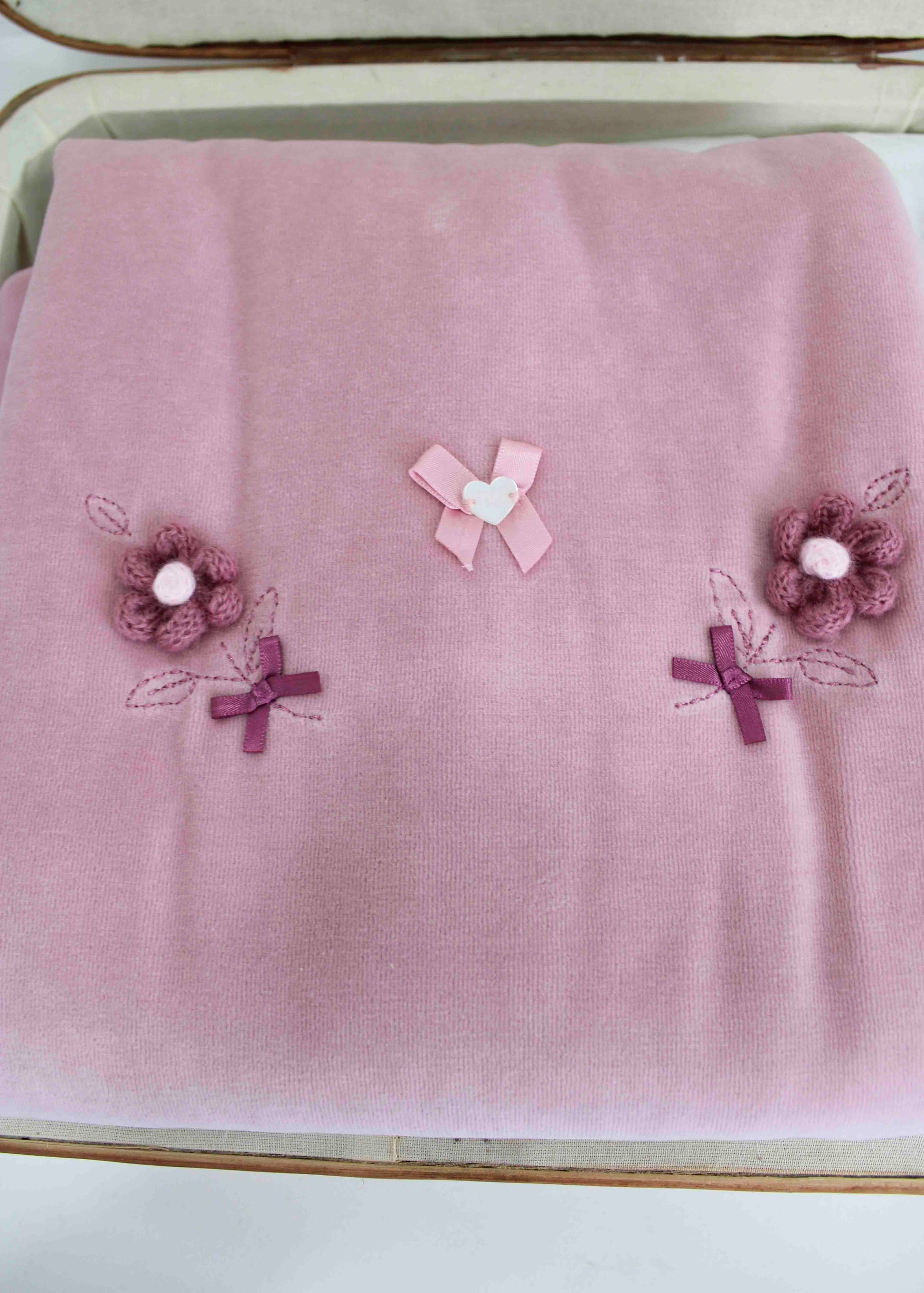 Minibanda Coperta Rosa con Ricamo Fior per Neonate