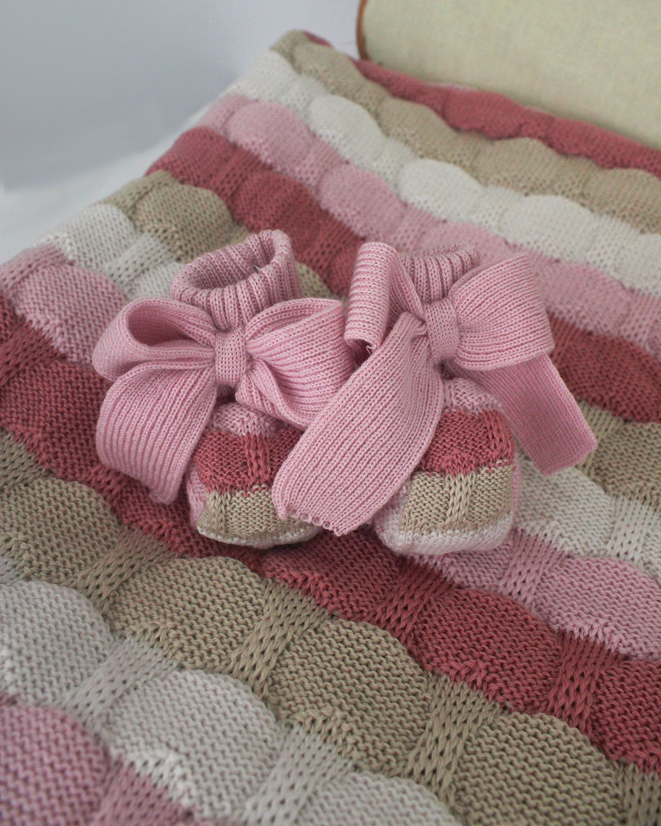 Marlu Scarpine Multicolor con Fiocco Rosa per Neonate