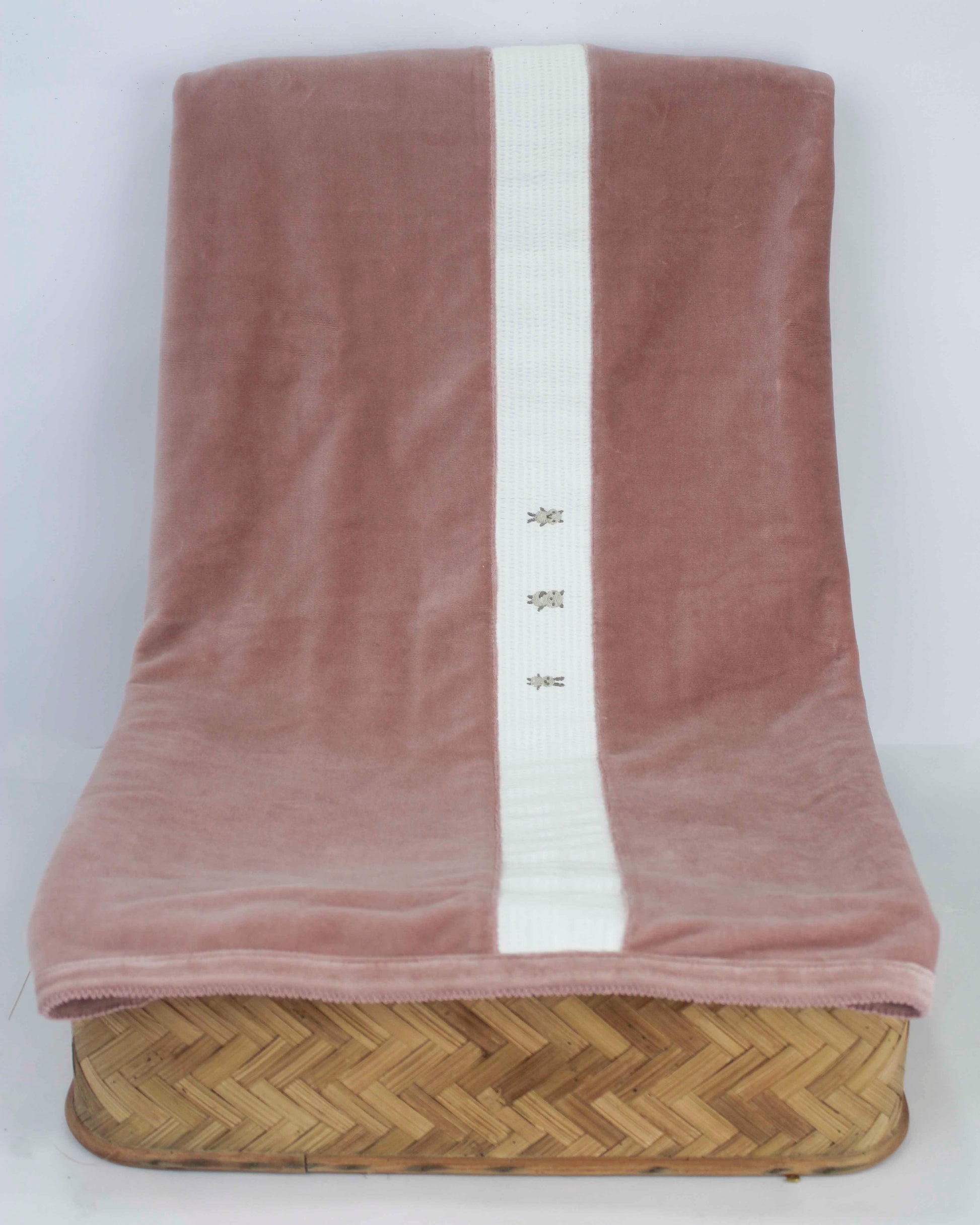 Deolinda Coperta Terracotta con Ricami per Neonate