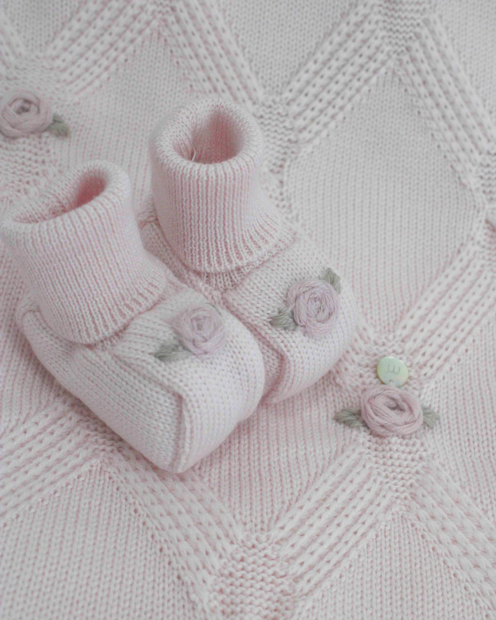 Marlù Scarpine Rosa con Ricamo Fiore per Neonate