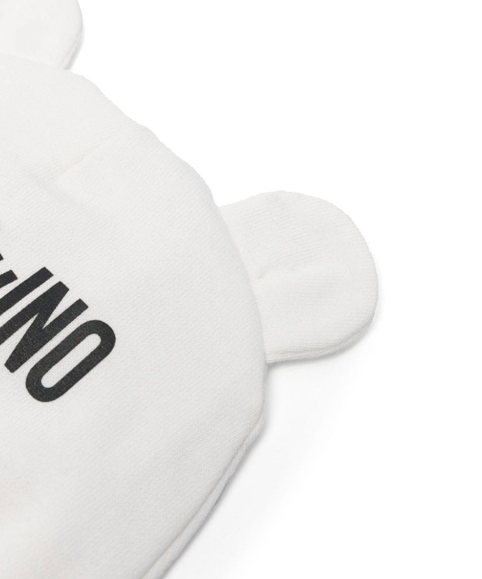 Moschino Kids Cappellino Panna con Stampa Logo Teddy Bear per Neonati (dettaglio)