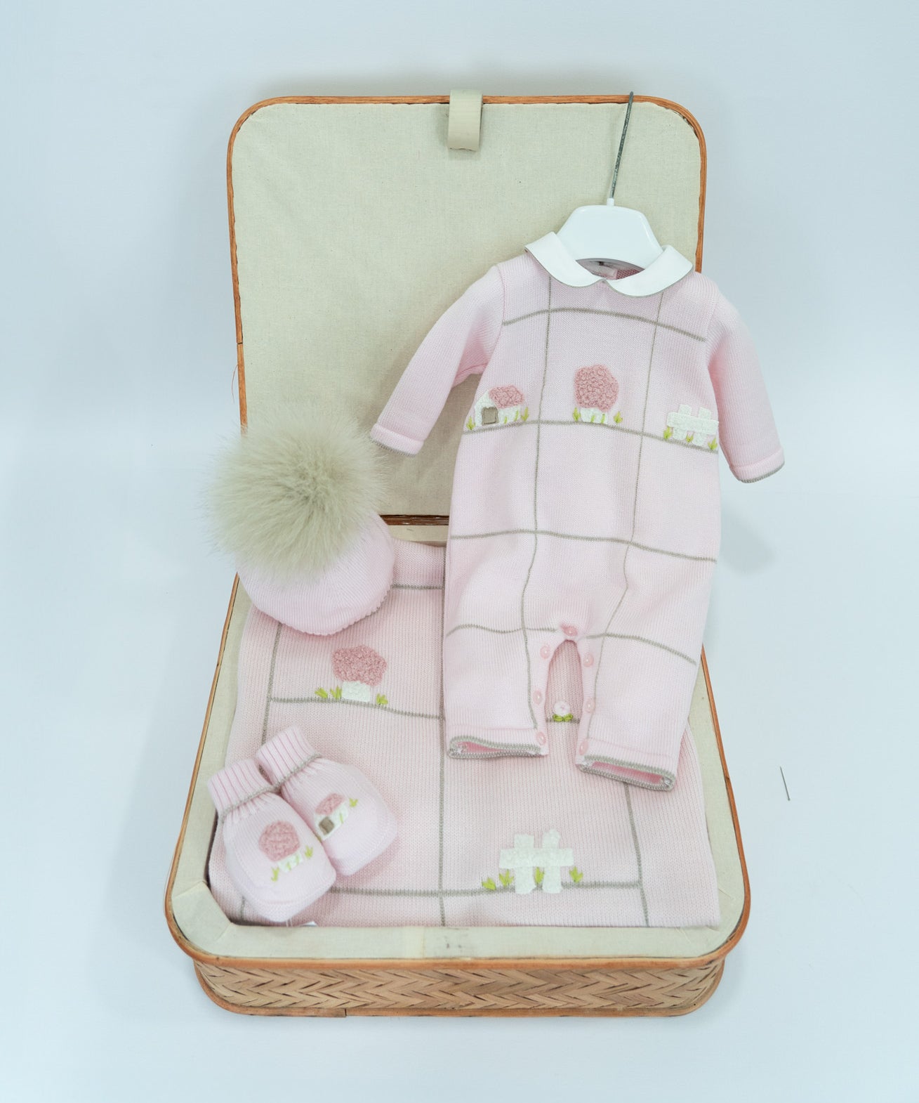 Le Coconne Corredino Rosa con Fiori per Neonate