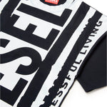 Diesel Kids T-shirt Nera/Bianca con Logo Interrupted per Bambini (dettaglio)