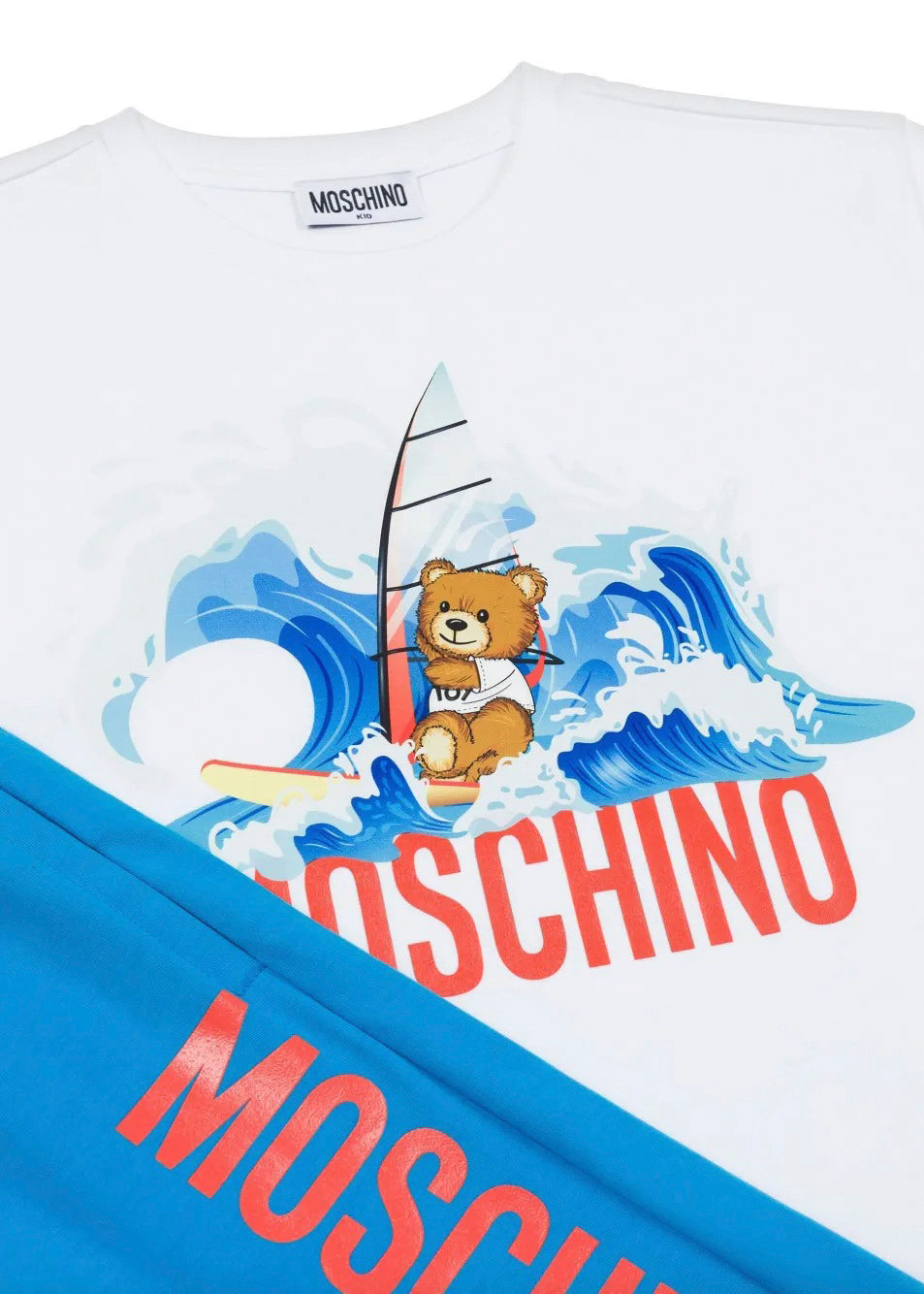 Moschino Kids T-Shirt Bianca con Shorts Azzurri con Stampa per Bambini