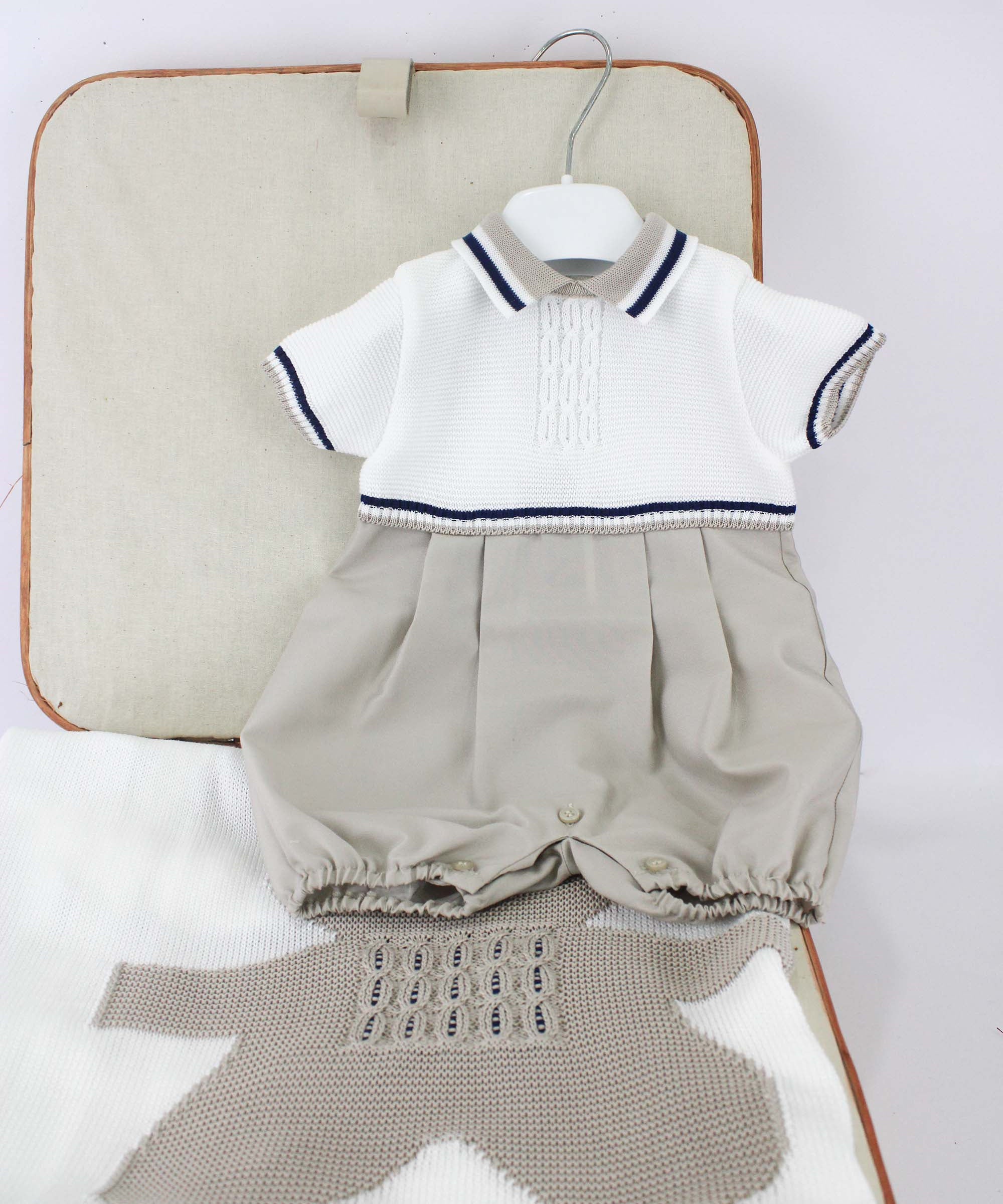 Marlù Pagliaccetto Noce/Bianco/Blu con Ricamo per Neonati