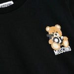 Moschino Kids T-shirt Nera con Stampa Toy per Bambini (dettaglio)
