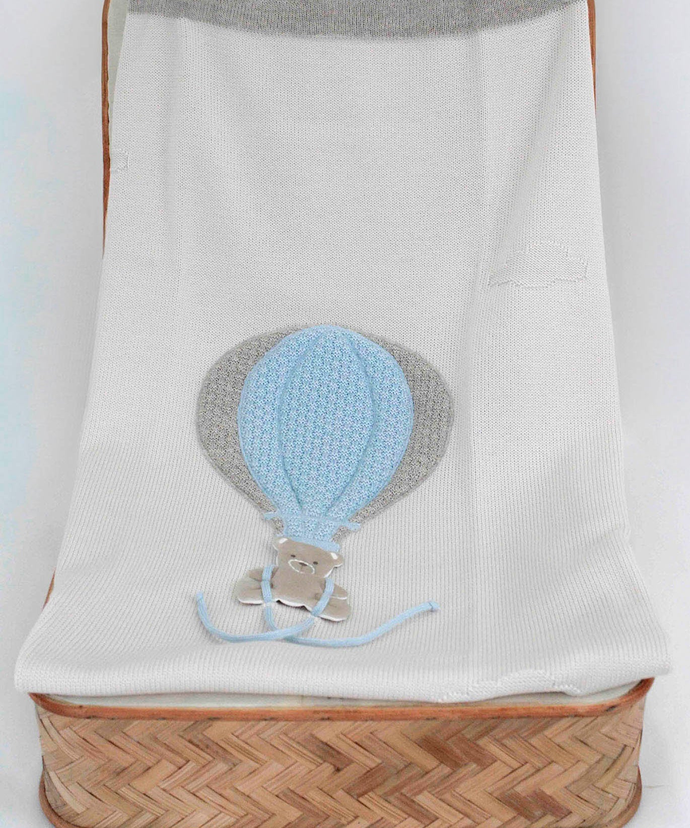 Marlù Coperta Celeste/Beige con Ricamo per Neonati