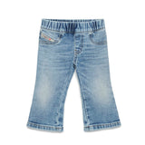Diesel Kids JoggJeans Chiaro a Zampa per Neonate