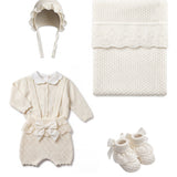 Marlù Set Coperta+Completo 3pz Camicetta Maglioncino e Salopette+Scarpine+Cuffia per Neonate