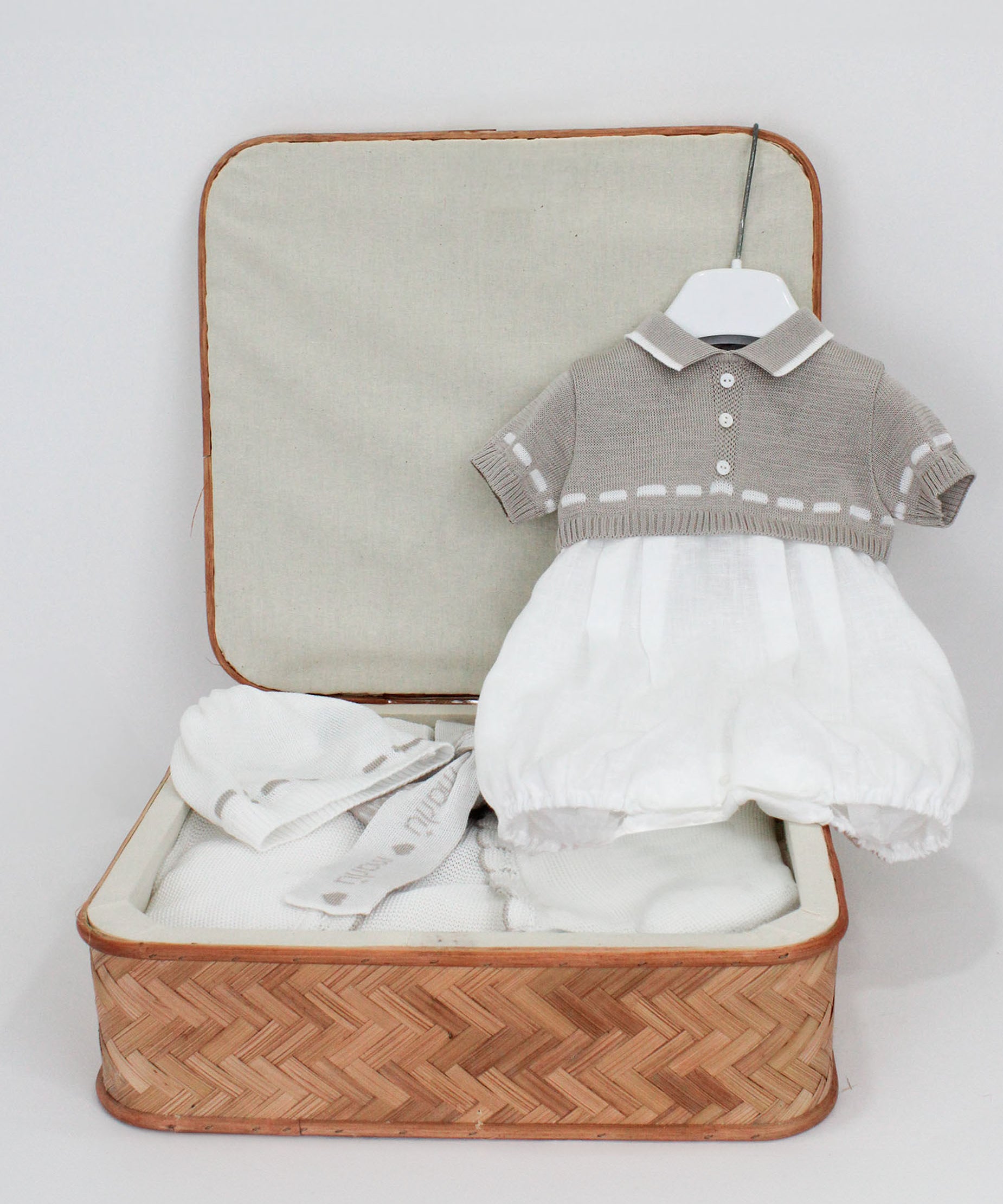 Marlù Coordinato Bianco/Noce con Pagliaccetto per Neonati