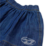 Diesel Kids Gonna in Denim Blu con Logo per Neonate (dettaglio)