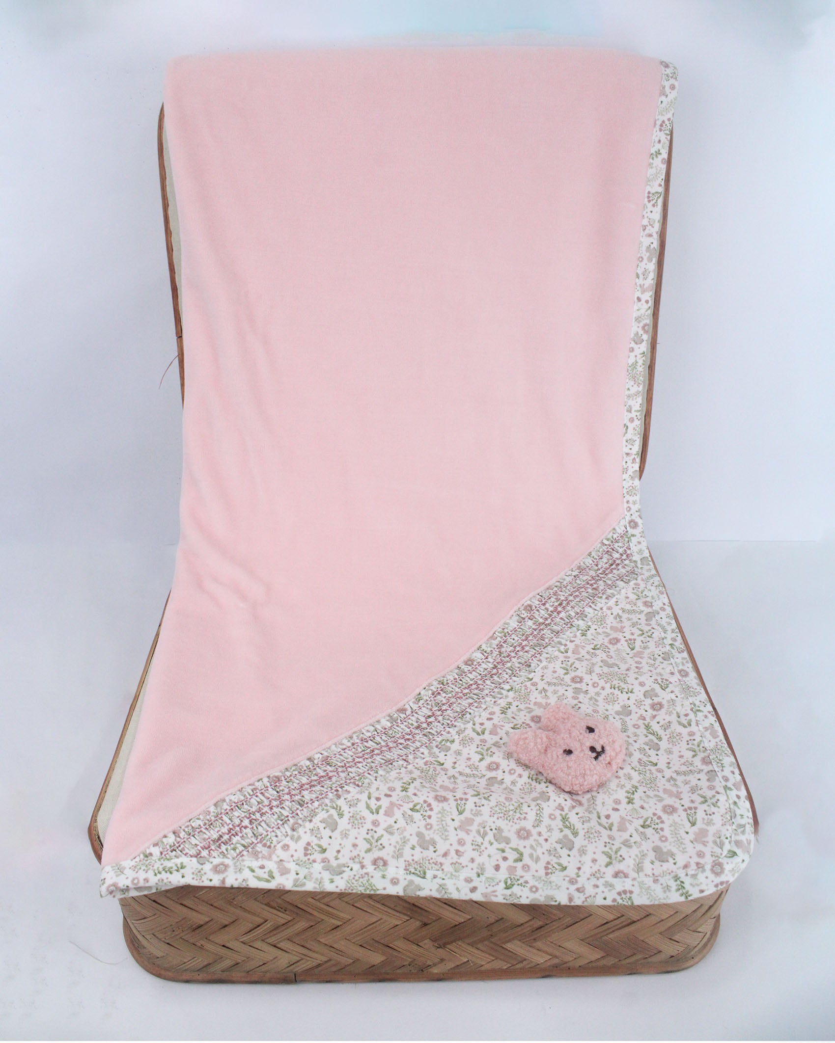 Deolinda Coperta Rosa con Ricami per Neonate