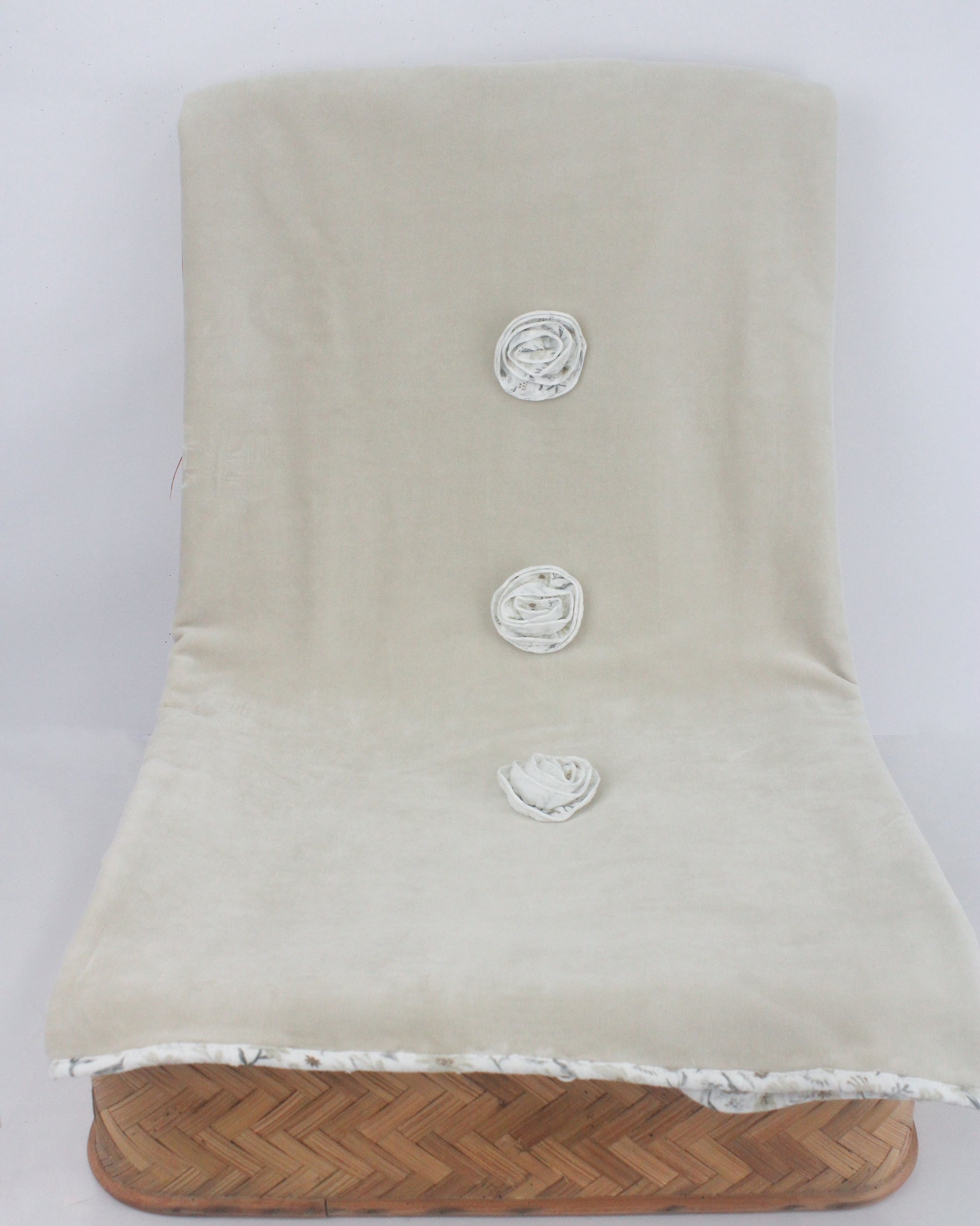 Deolinda Coperta Fango con Rose per Neonate