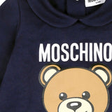 Moschino Kids Tutina Blu con Logo Teddy Bear per Neonati (dettaglio)
