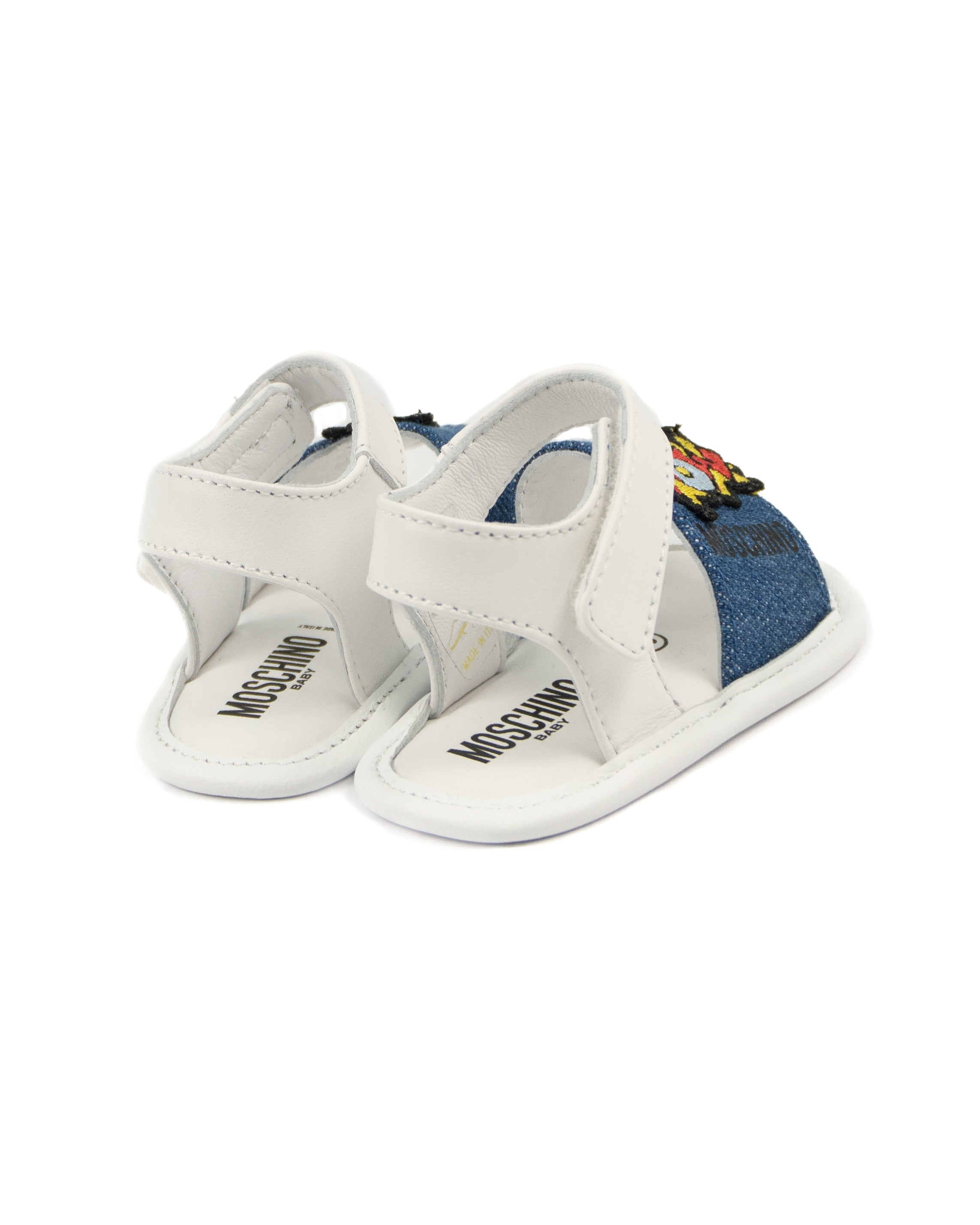 Moschino Kids Sandalo Bianco in Denim con Toppa per Neonati