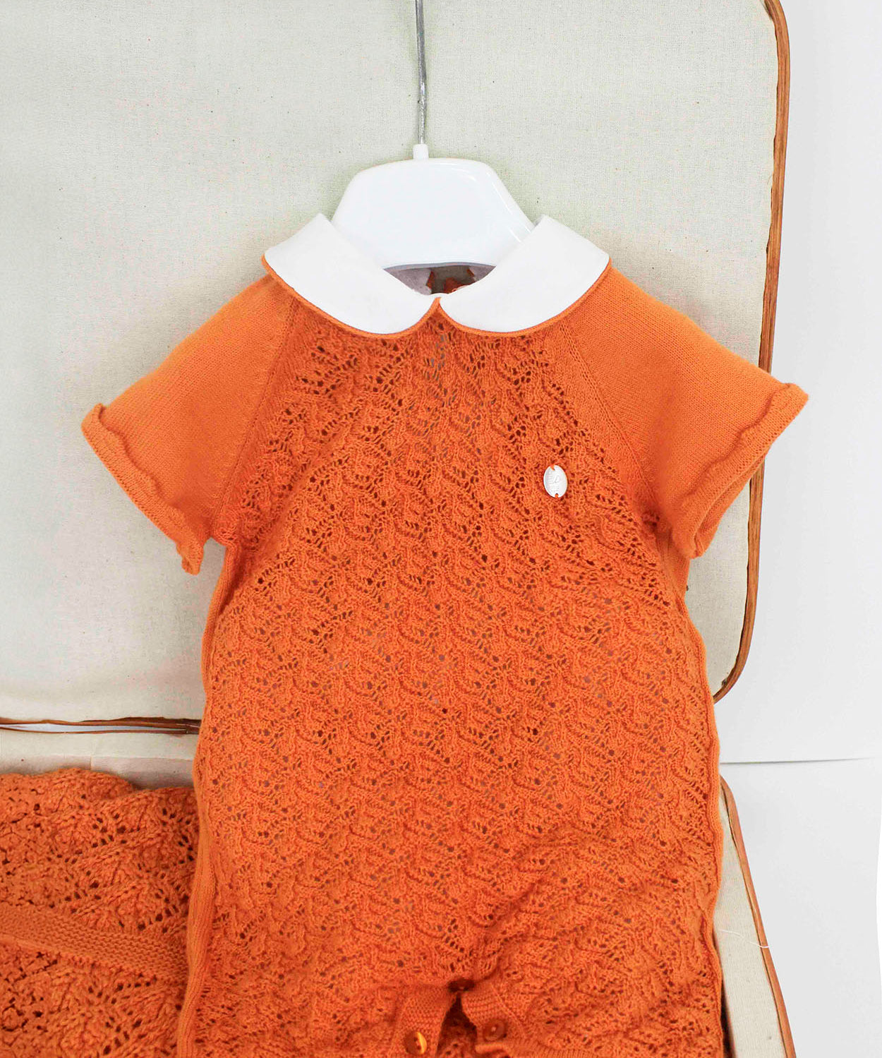 Le Coconne Pagliaccetto Albicocca per Neonati (fronte)