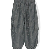 Calvin Klein Kids Pantaloni Grigi Antracite con Stampa Monogram per Bambini (retro)