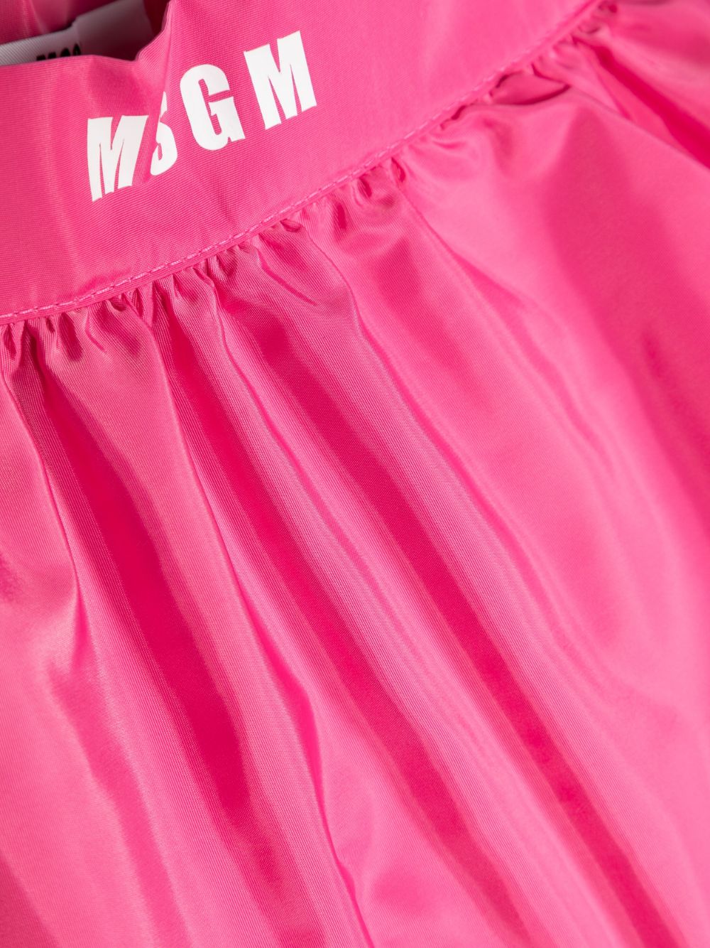 Aggiungi un tocco floreale al guardaroba delle tue bambine con la Minigonna a Fiori con Balze MSGM Kids - Fucsia e Chic