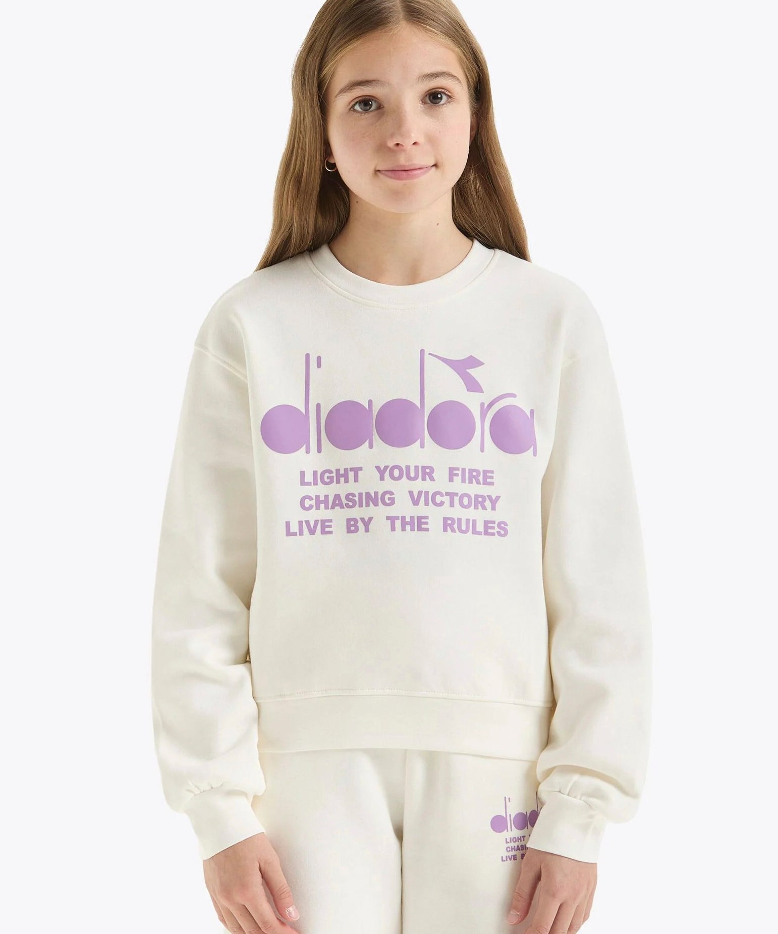 Felpa Girocollo Logo Pastel Diadora Kids Crema: Comfort e Stile per le Piccole Fashioniste